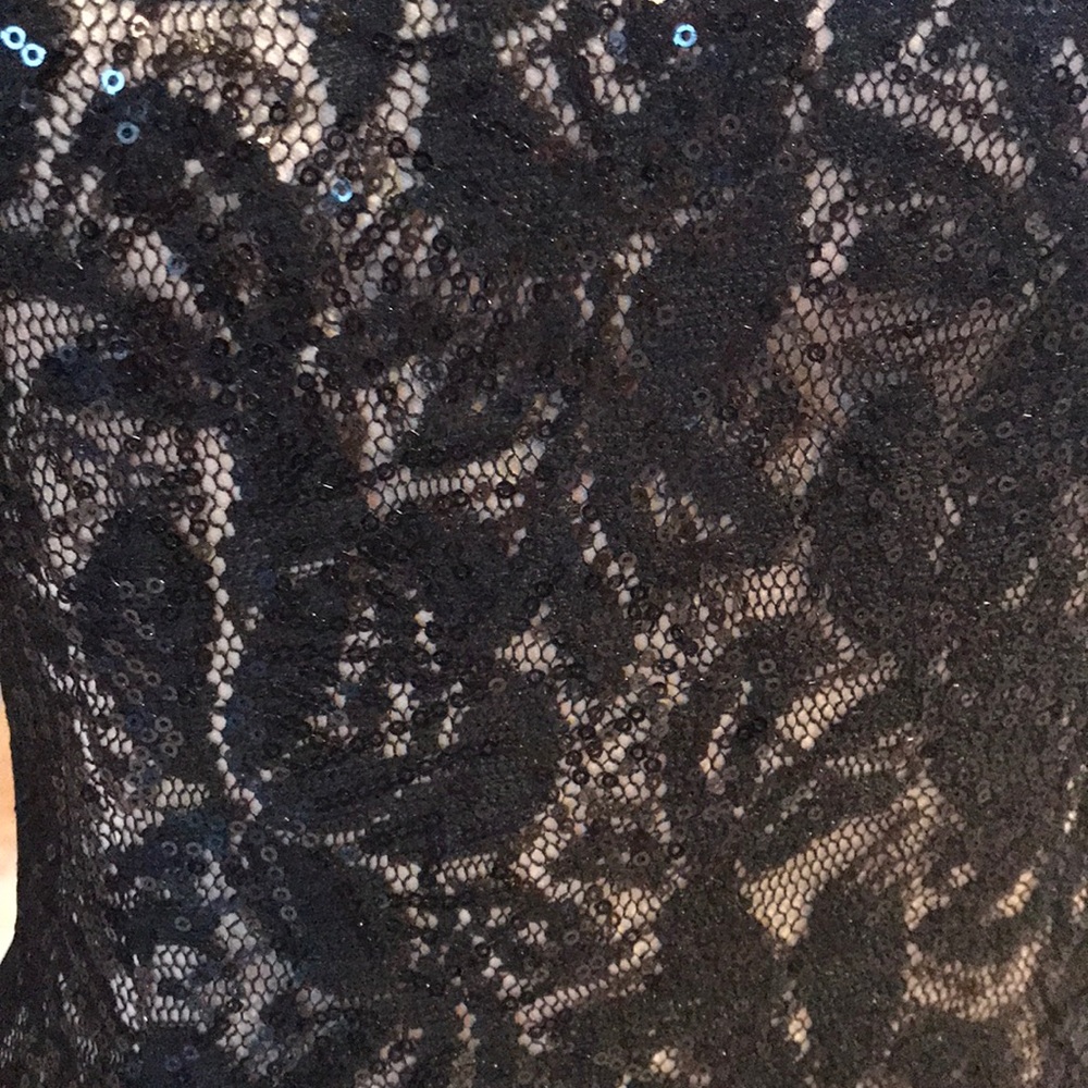 Holiday dress - Picture 3 of 3